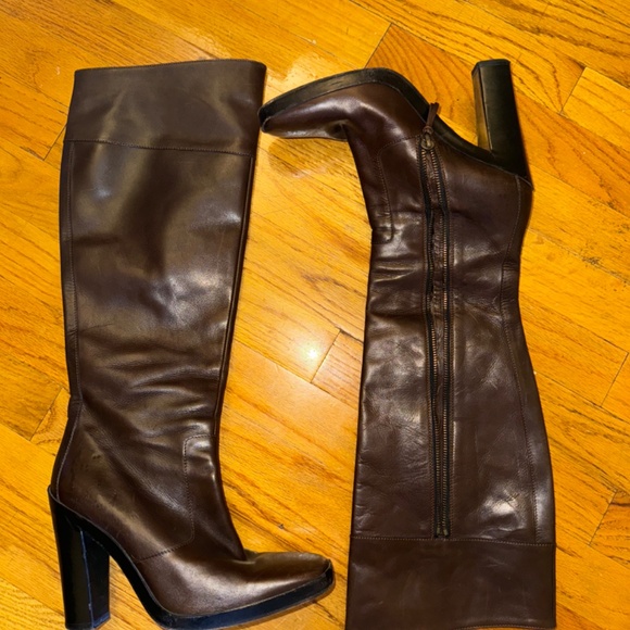 Balenciaga knee high heeled brown leather boots - Picture 3 of 8